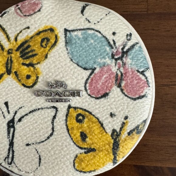 COACH - Circular Coin Pouch With Butterfly Print - Picture 10 of 13